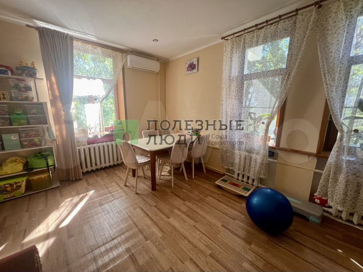 3-к. квартира, 92,5 м², 2/4 эт.