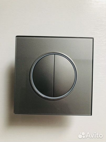 Выключатель света- стекло в 3 цветах