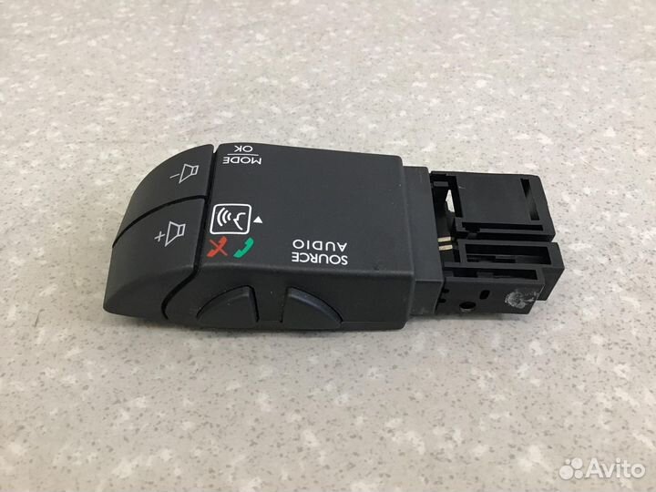 Кнопка многофункциональная Nissan Terrano III (D10