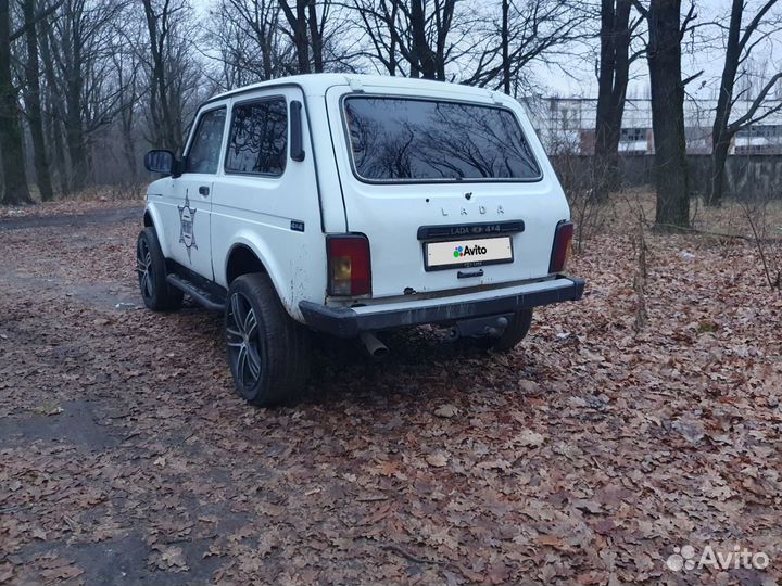 LADA 4x4 (Нива) 1.7 МТ, 1996, 100 000 км