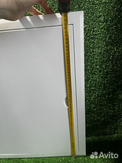 Люк ревизионный нажимной