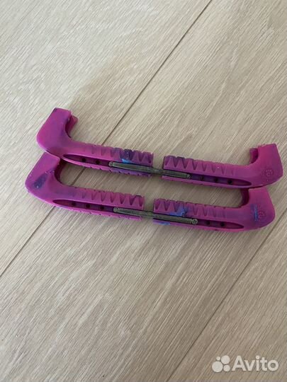 Чехлы для коньков