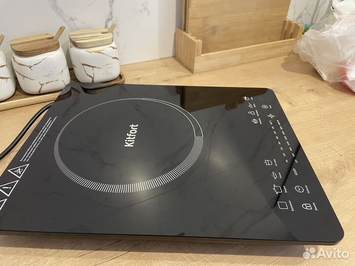 Электрическая индукционная плитка Kitfort kt-115