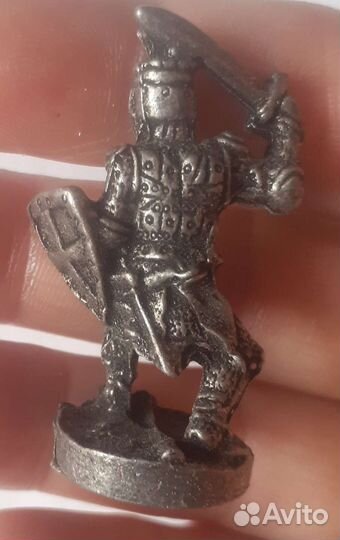 Коллекционные фигурки