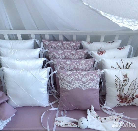 Бортики в детскую кроватку для девочки
