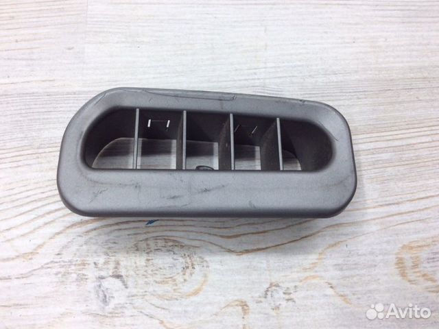 Дефлектор воздушный правый Bmw 7-Серия E65/E66