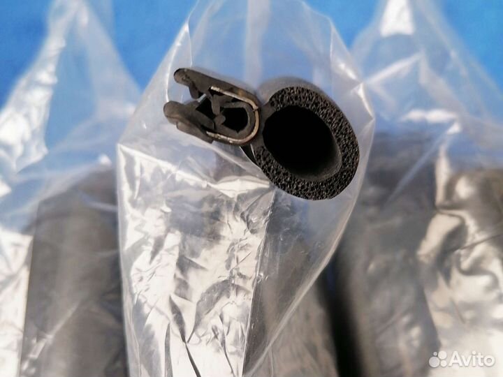 Уплатнитель U-образный