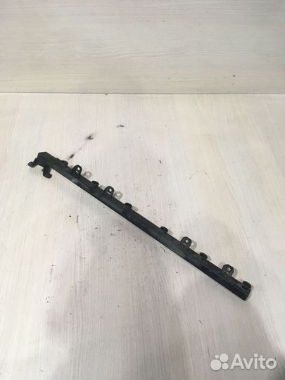 Рейка топливная (рампа) для BMW 5 Е34 М50