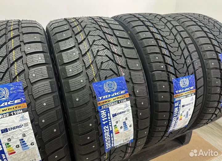 Tri Ace Snow White II Stud 285/40 R22 и 325/35 R22 110H