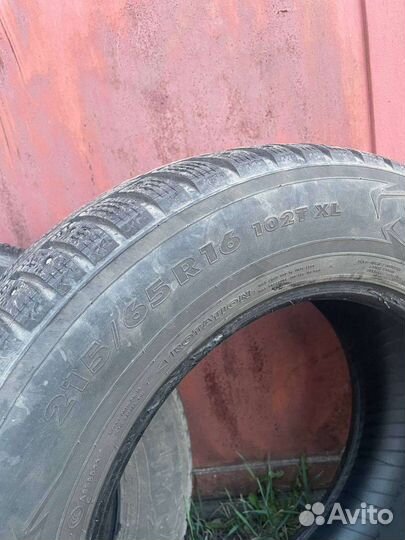 Nokian Tyres Hakkapeliitta 7 215/65 R16 102T