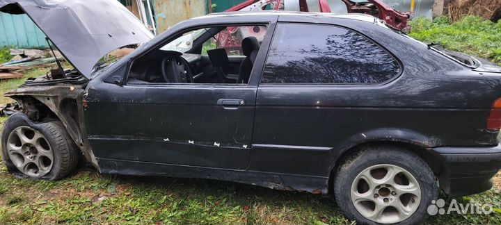 Задний бампер Бмв е36 купэ