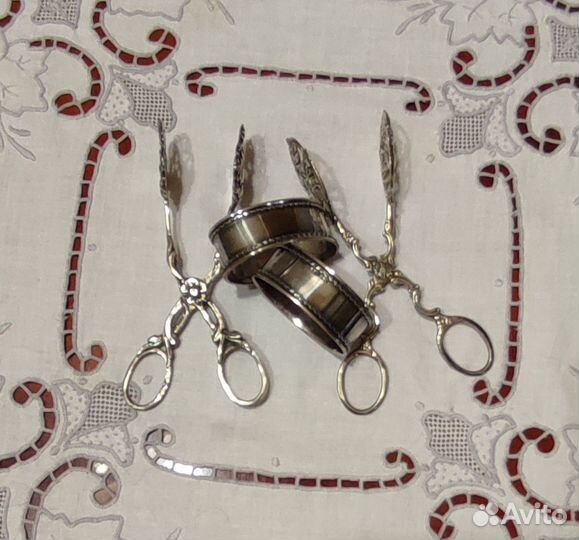 Старинные приборы для сервировки стола