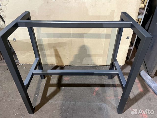 Металлическое подстолье