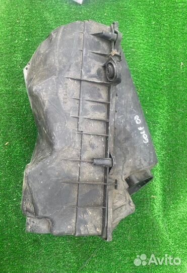 Корпус воздушного фильтра Audi A3 2001