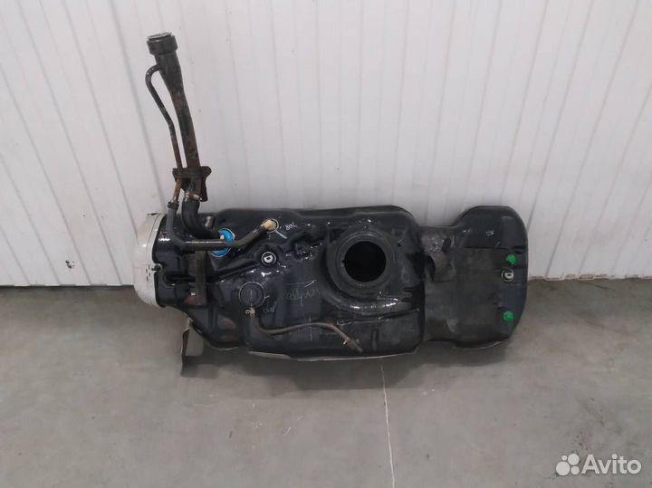 Бак топливный Toyota Hilux Pick Up