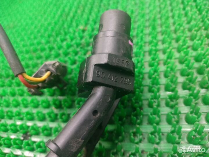 Датчик положения распредвала Opel Astra G