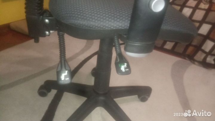 Компьютерный стул