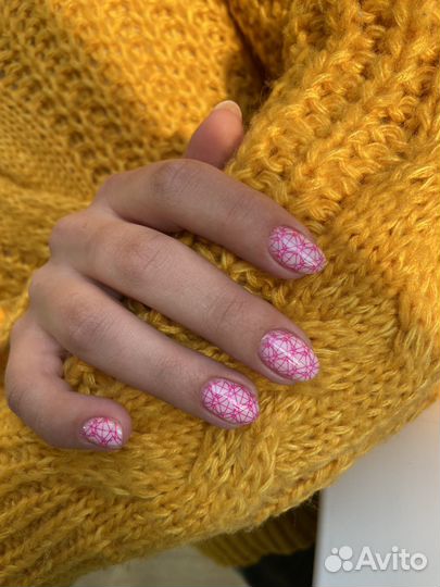 Требуются модели на маникюр