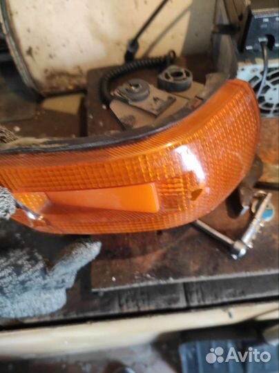 Поворотник задний левый Honda PC800