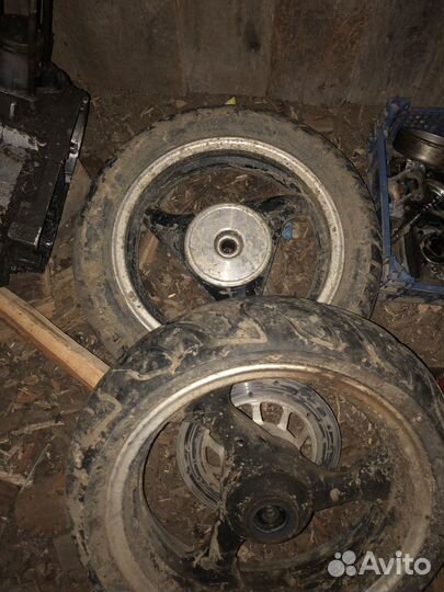 Колесо на скутер 12