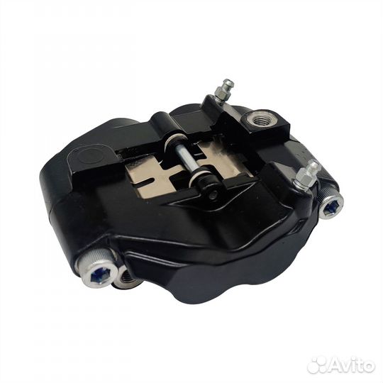 Задний тормозной суппорт CF