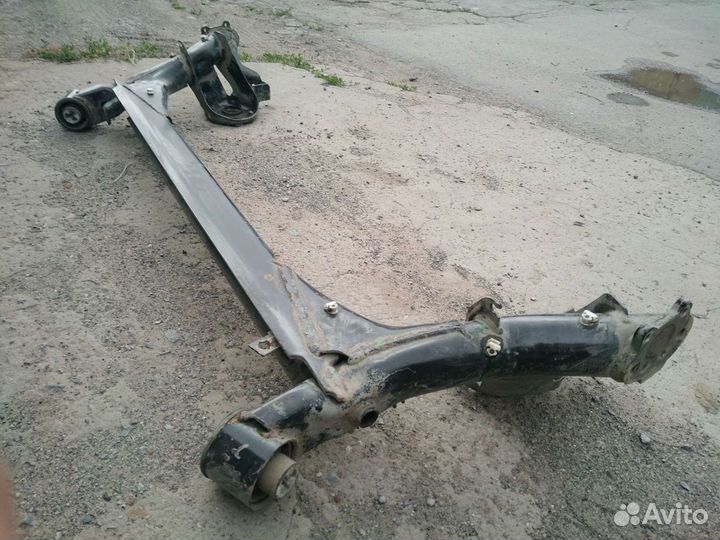 Балка задняя Skoda Rapid под барабан