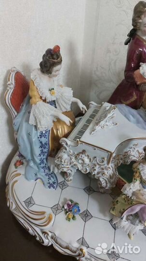 Кружевная композиция