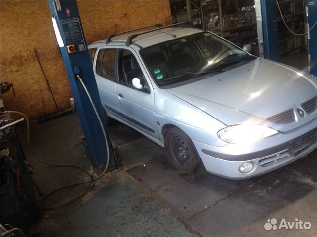 Разбор на запчасти Renault Megane 1996-2002