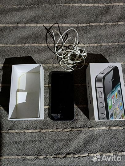 iPhone 4, 8 ГБ