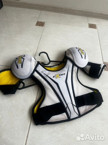 Нагрудник хоккейный