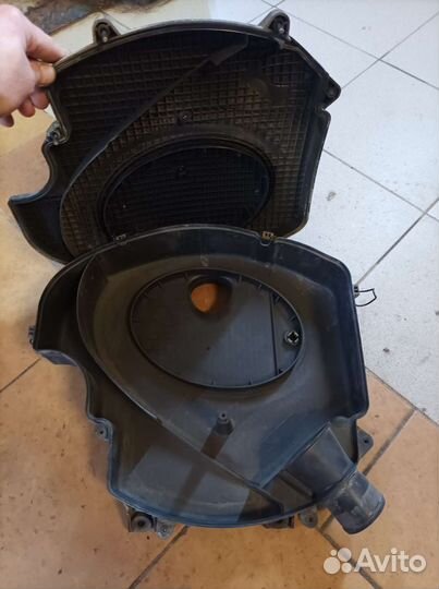 Корпус воздушного фильтра renault logan