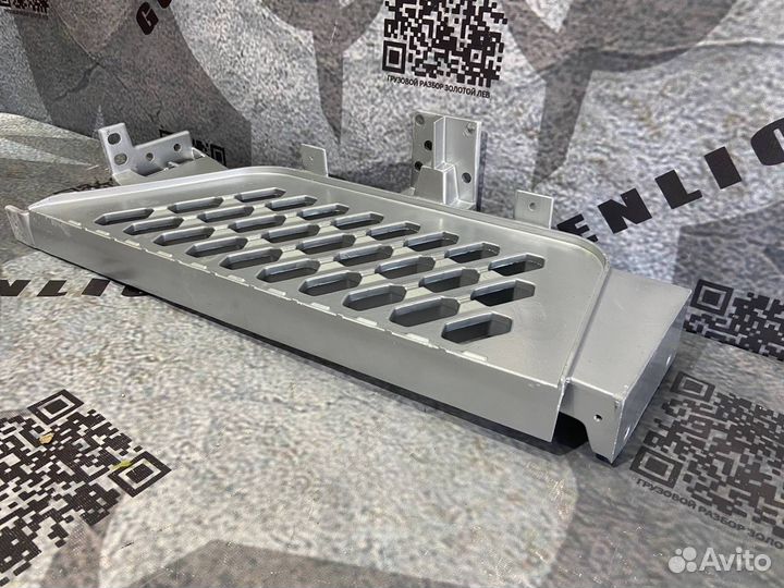 Ступенька подножки передняя правая Volvo Fh FH4