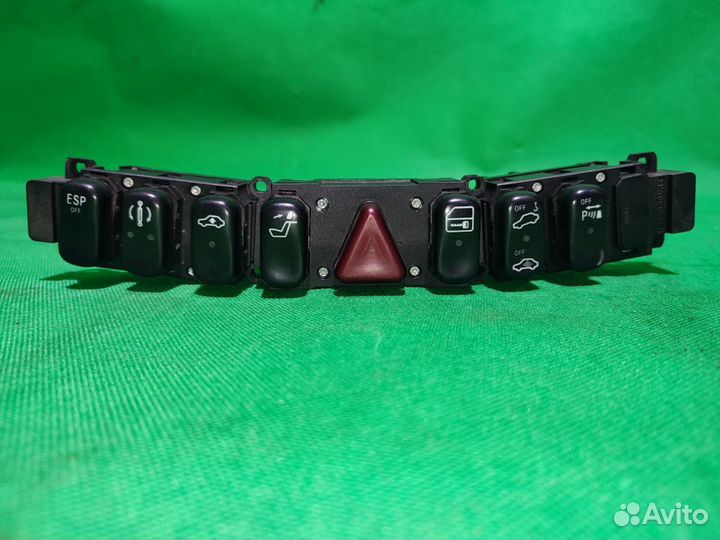 Блок кнопок Mercedes w220