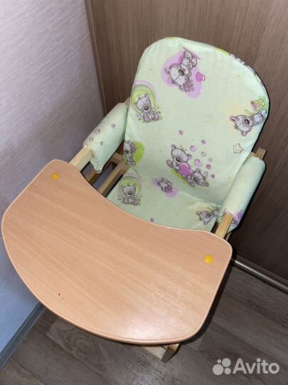 Детский стульчик для кормления