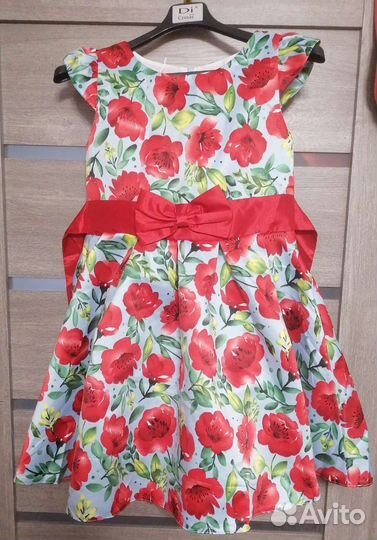 Нарядное платье для девочки новое