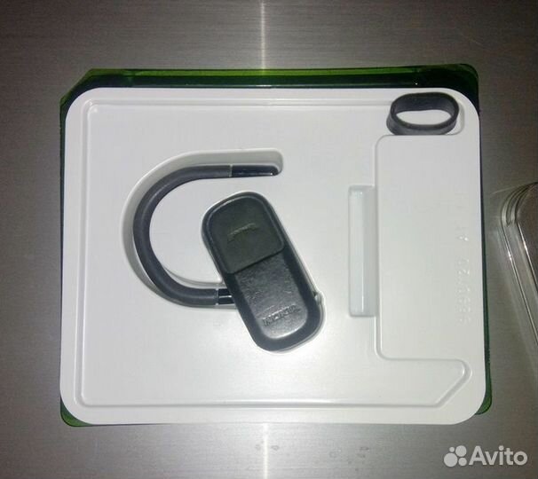 Bluetooth-гарнитура Nokia BH-104