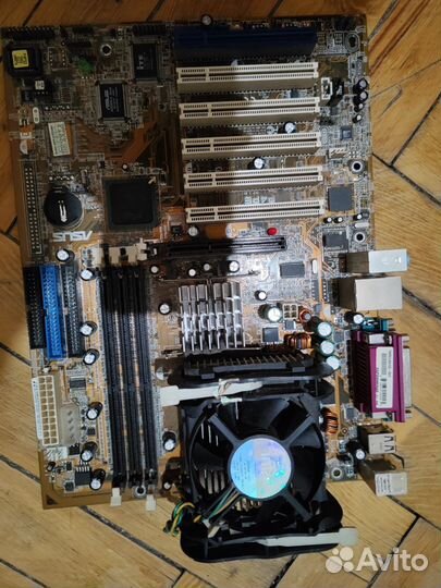 Старые компьютерные запчасти