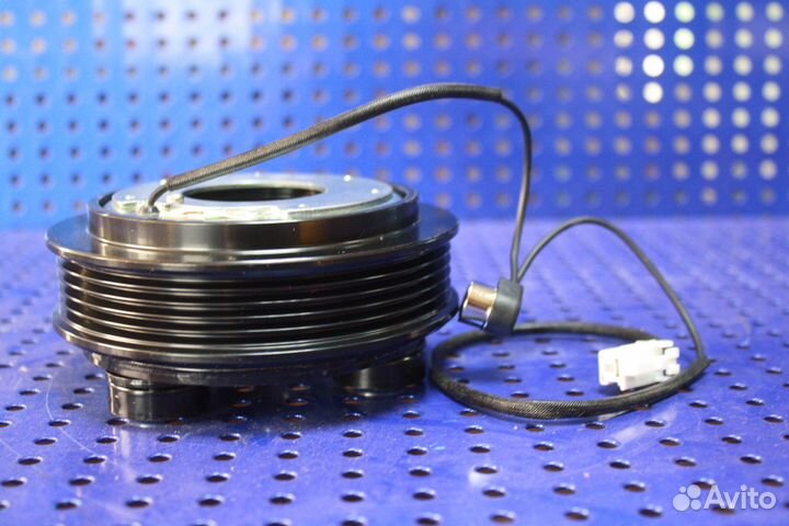 Муфта кондиционера Mazda III 2.0 МКПП