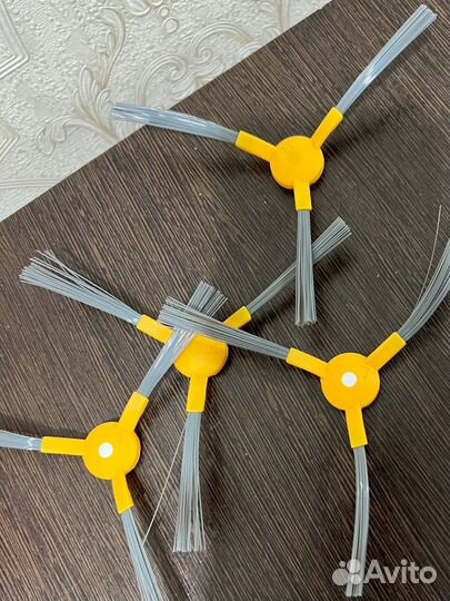 Робот пылесос