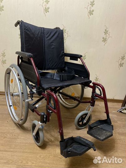 Коляска инвалидная