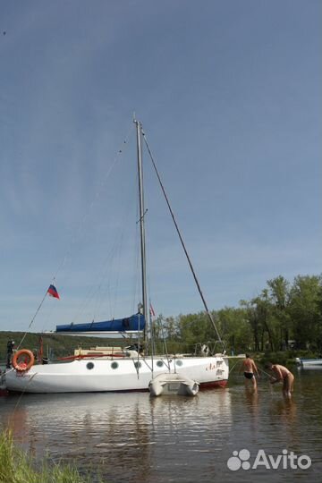 Продам парусную яхту 8,6 метров