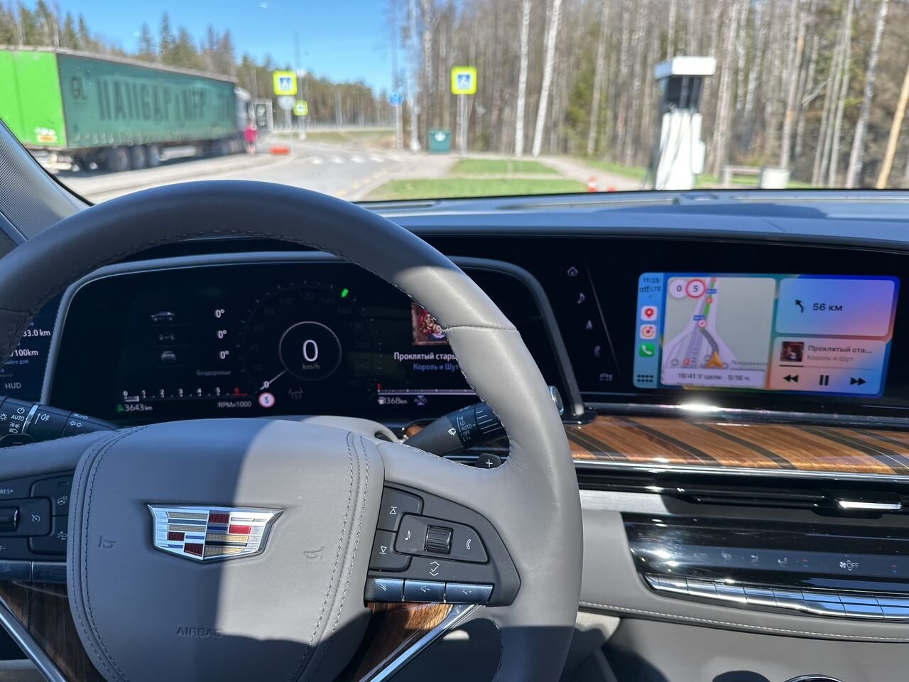 Cadillac Escalade: фото владельца