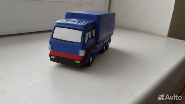 Машинка сувенир рекламная