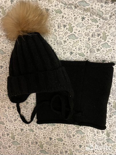 Комплект шапка, шарф и пинетки