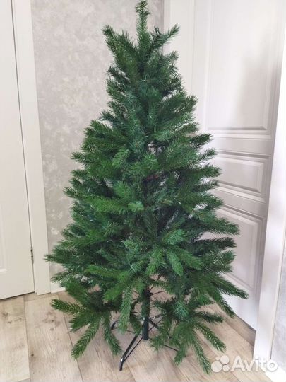 Елка искусственная