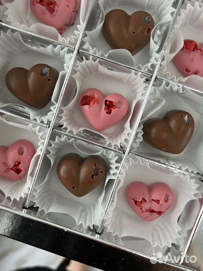 Клубника в шоколаде набор, шоколадные конфеты