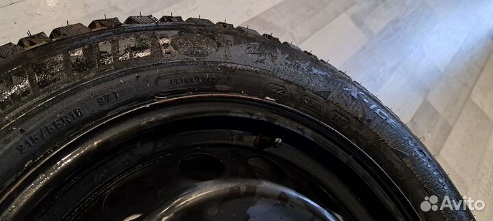 Michelin X-Ice North 3 215/55 R16