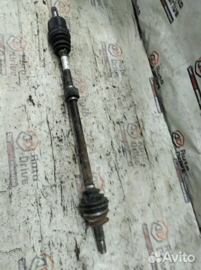 Привод (полуось) передний правый Chevrolet Cobalt