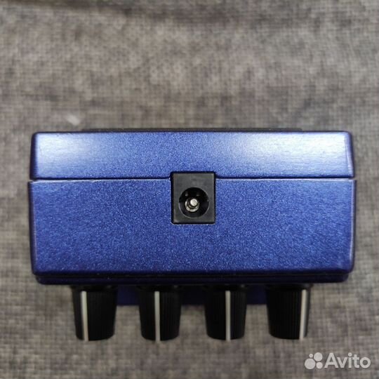 Педаль эффектов для бас-гитары Digitech Bass Multi