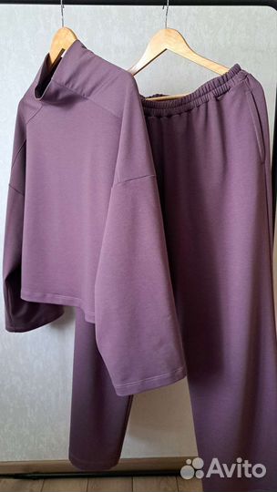 Костюм женский